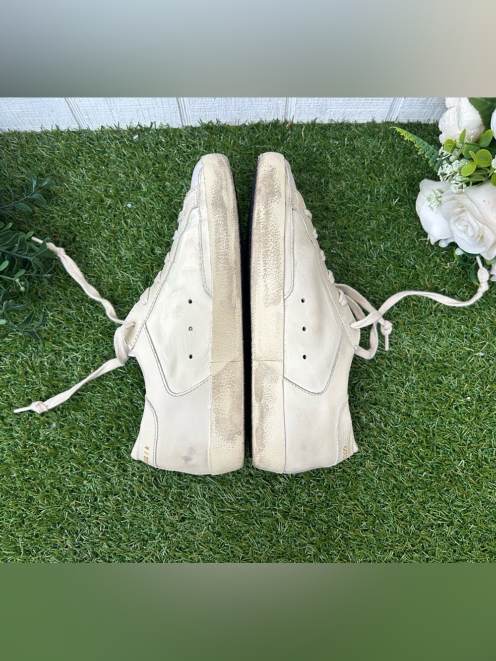 Golden Goose Super-Star Low Top Sneaker Women Nordstrom Exclusive
$660
Milk/Gold - Picture 14 of 17